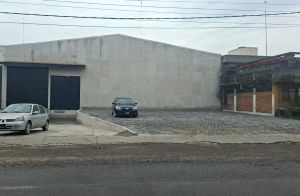 Acceso vehicular y porton principal nave 1575m2 lerma - A.R.C. Inmobiliaria