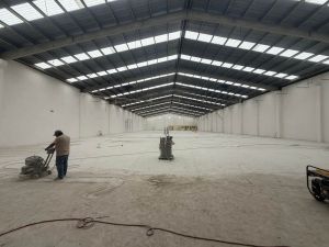 Red hidrosanitaria y sanitarios para personal nave lerma - A.R.C. Inmobiliaria